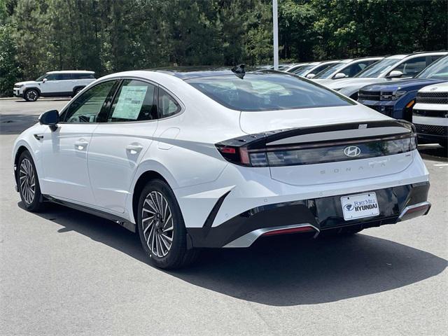 new 2025 Hyundai Sonata Hybrid car, priced at $39,960