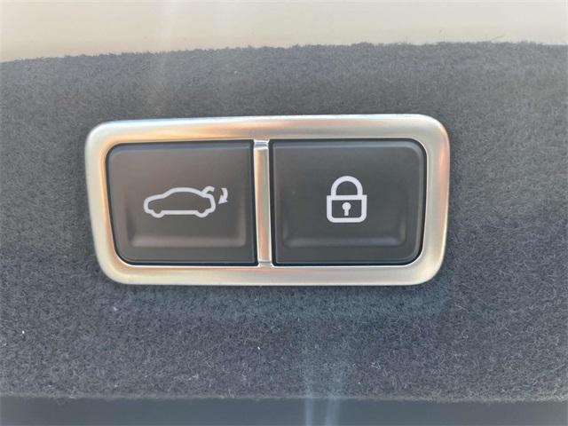 new 2025 Hyundai Sonata Hybrid car, priced at $39,960