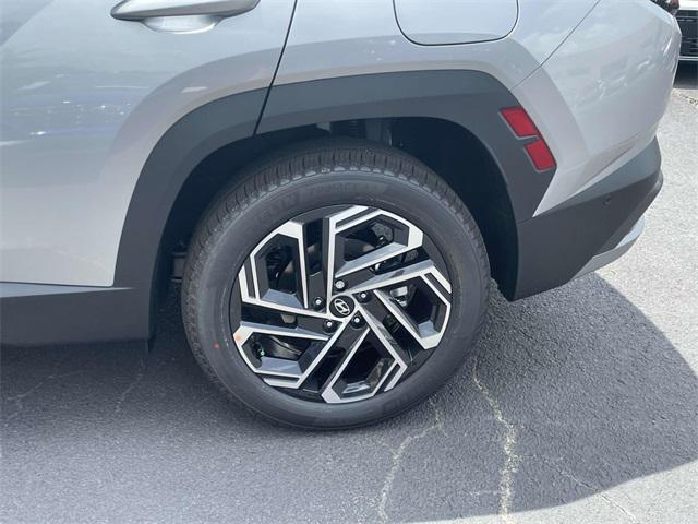 new 2025 Hyundai Tucson car, priced at $42,990
