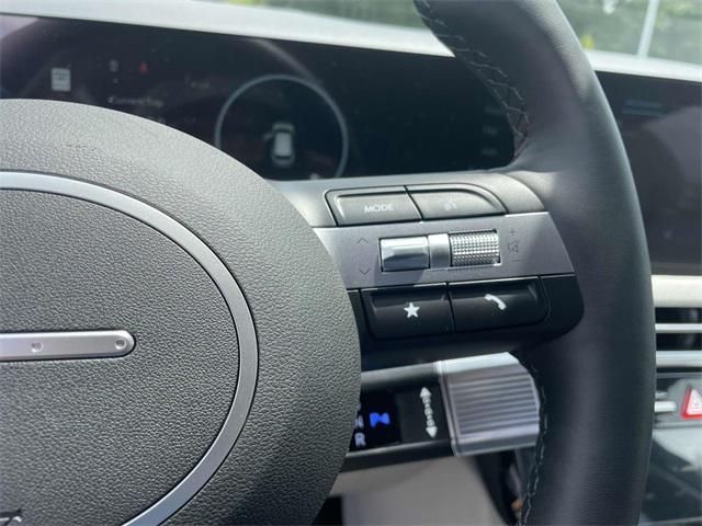 new 2025 Hyundai Tucson car, priced at $42,990