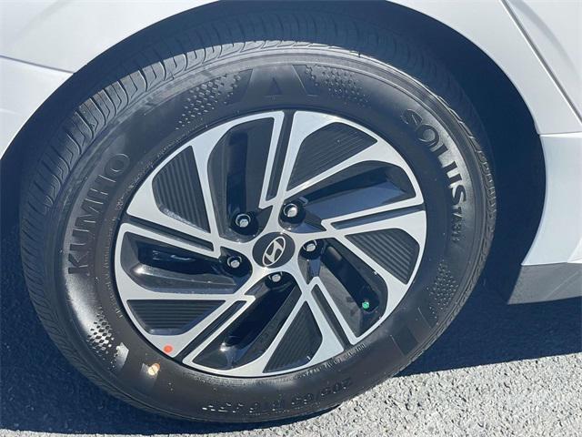 new 2026 Hyundai Sonata Hybrid car, priced at $31,350