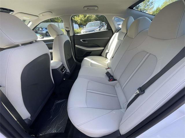 new 2026 Hyundai Sonata Hybrid car, priced at $31,350