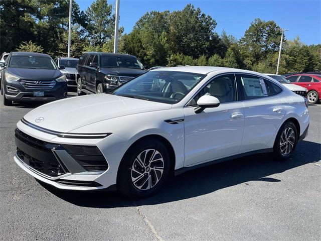 new 2026 Hyundai Sonata Hybrid car, priced at $31,350