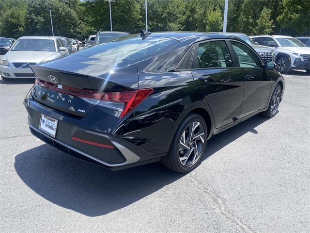 new 2025 Hyundai Elantra car, priced at $29,260