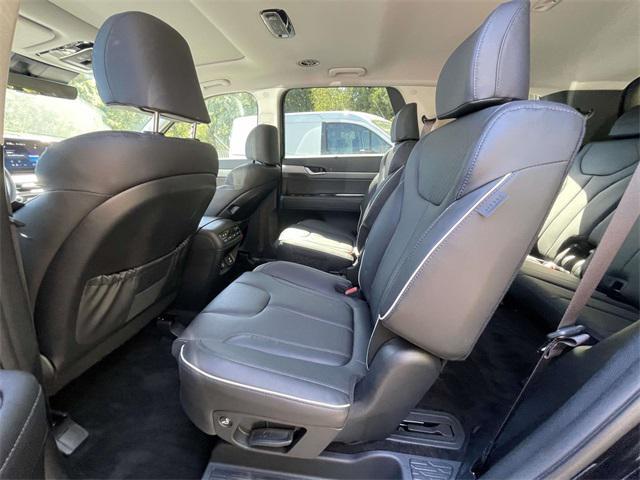 used 2025 Hyundai Palisade car, priced at $41,900