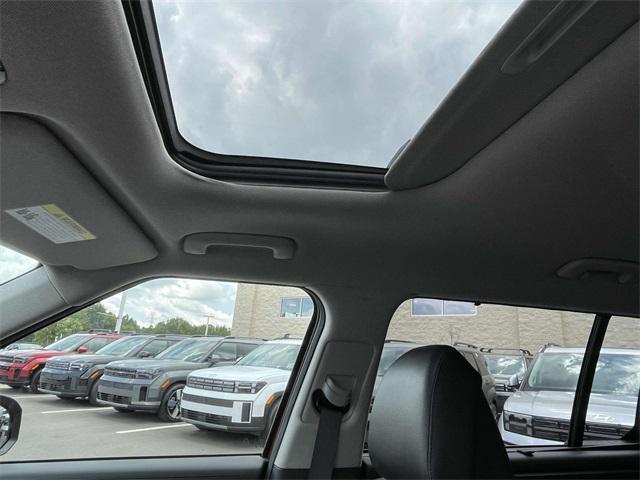 new 2025 Hyundai Santa Fe car, priced at $47,190