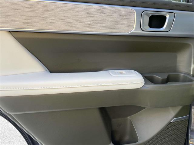 new 2025 Hyundai SANTA FE HEV car, priced at $51,955