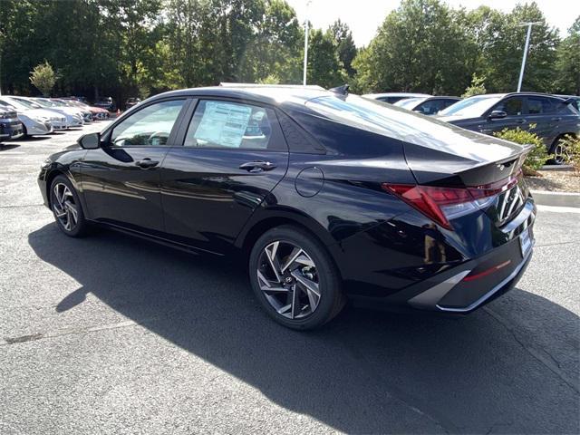 new 2025 Hyundai Elantra HEV car, priced at $28,780