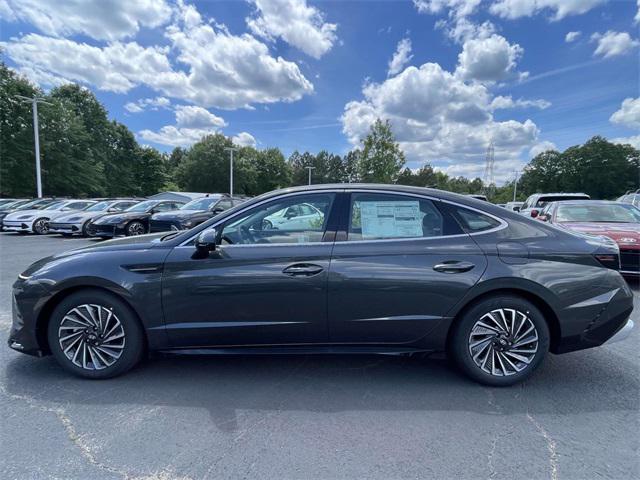 new 2025 Hyundai Sonata Hybrid car, priced at $39,480