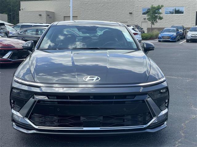 new 2025 Hyundai Sonata Hybrid car, priced at $39,480