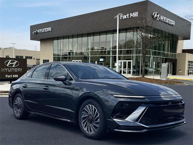 new 2025 Hyundai Sonata Hybrid car, priced at $39,480