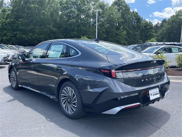 new 2025 Hyundai Sonata Hybrid car, priced at $39,480