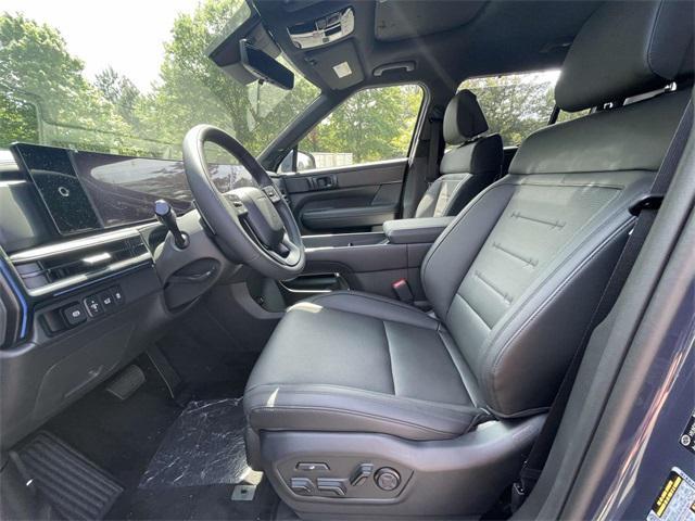 new 2025 Hyundai Santa Fe car, priced at $51,270