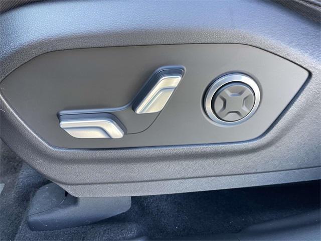 used 2025 Hyundai Santa Fe car, priced at $41,900