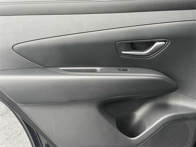 new 2025 Hyundai TUCSON Hybrid car, priced at $38,340