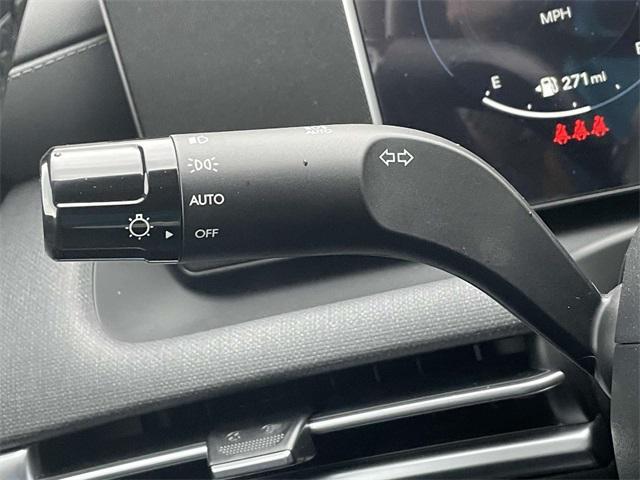 new 2025 Hyundai TUCSON Hybrid car, priced at $38,340