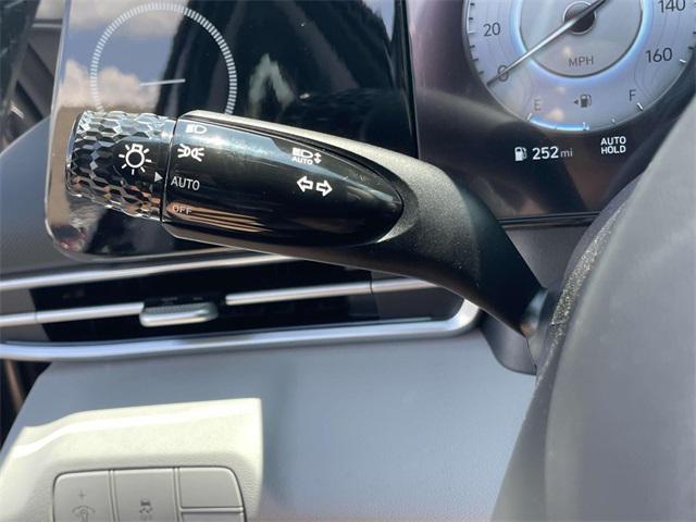 new 2025 Hyundai Elantra car, priced at $28,560