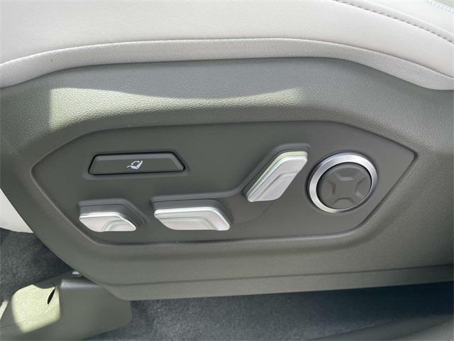 new 2025 Hyundai SANTA FE HEV car, priced at $50,614