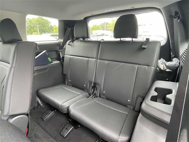 new 2025 Hyundai Santa Fe car, priced at $38,980