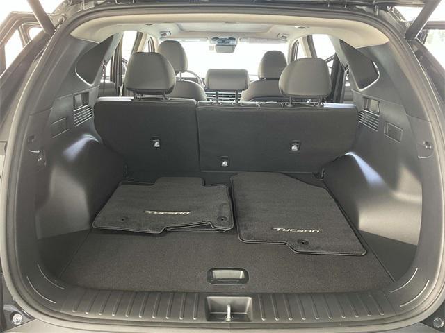 used 2025 Hyundai TUCSON Hybrid car, priced at $34,900