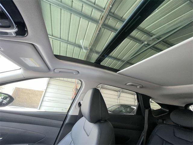 used 2025 Hyundai TUCSON Hybrid car, priced at $34,900