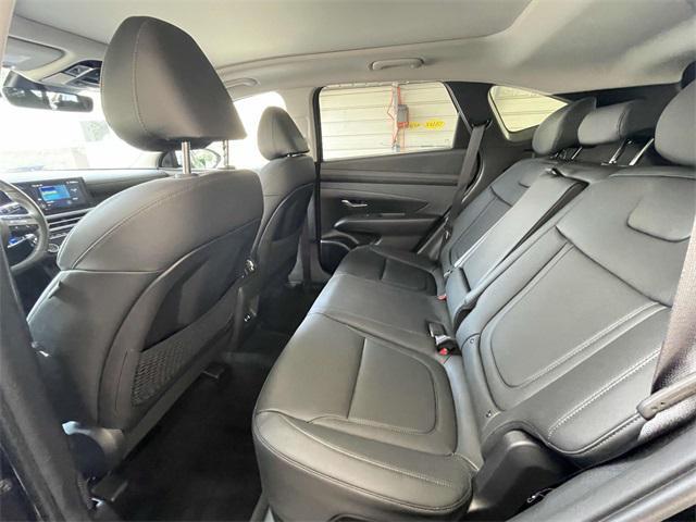 used 2025 Hyundai TUCSON Hybrid car, priced at $34,900