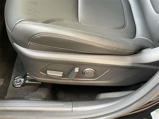 used 2025 Hyundai TUCSON Hybrid car, priced at $34,900