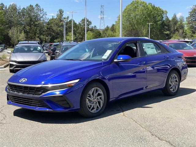 new 2024 Hyundai Elantra car, priced at $25,285