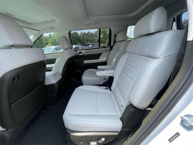 new 2025 Hyundai SANTA FE HEV car, priced at $52,415