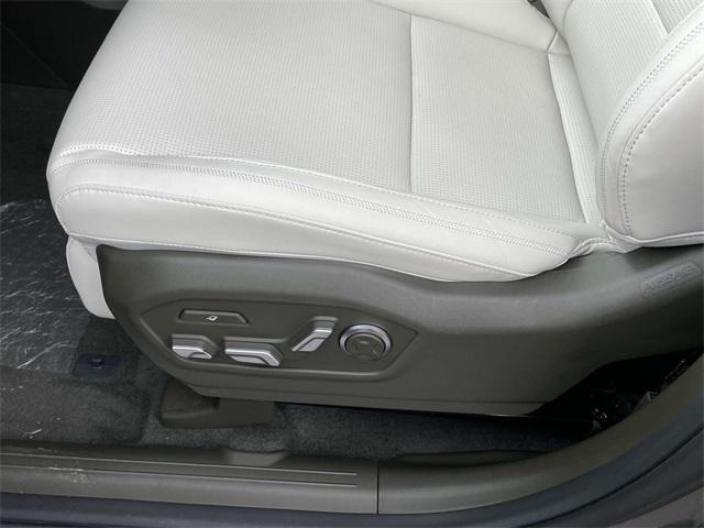 used 2024 Hyundai Santa Fe car, priced at $42,900