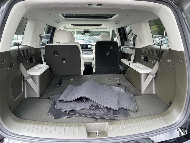 used 2024 Hyundai Santa Fe car, priced at $42,900