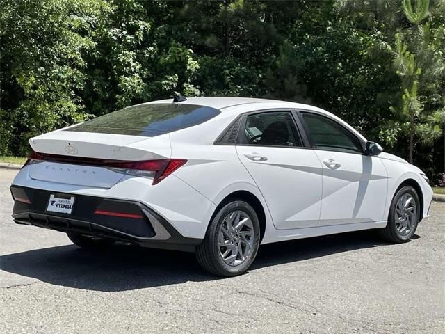 new 2024 Hyundai Elantra car, priced at $25,705