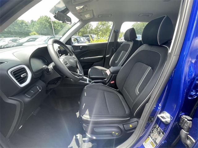 new 2025 Hyundai Venue car, priced at $25,540