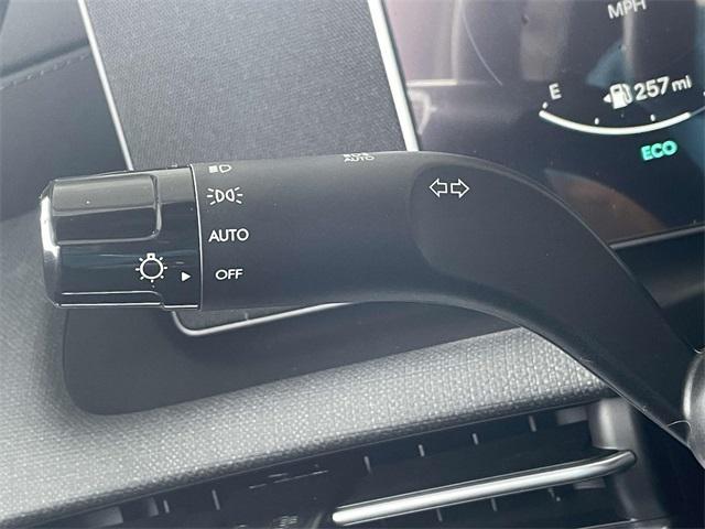 new 2025 Hyundai TUCSON Hybrid car, priced at $38,340