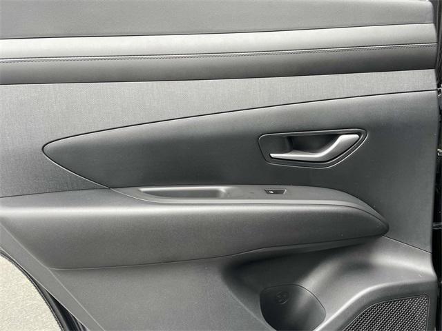 new 2025 Hyundai TUCSON Hybrid car, priced at $38,340
