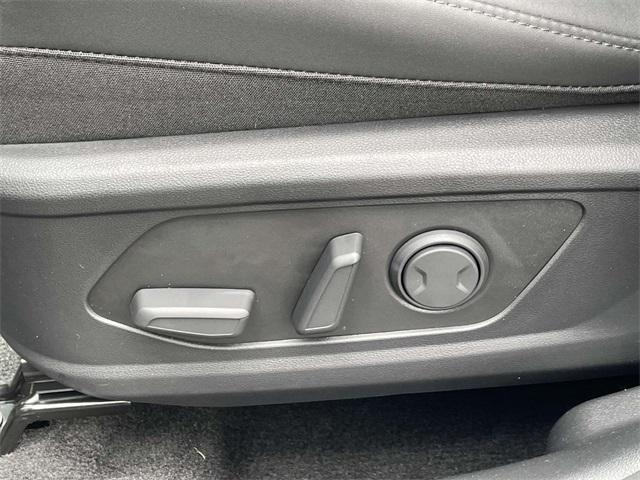 new 2025 Hyundai TUCSON Hybrid car, priced at $38,340