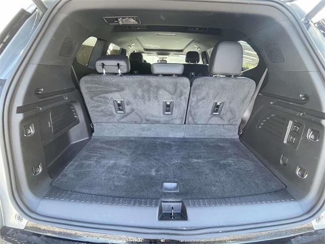 used 2024 GMC Acadia car, priced at $46,900