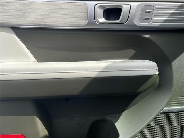 new 2025 Hyundai Santa Fe car, priced at $51,280