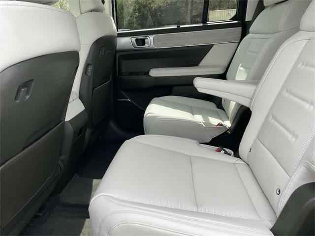 new 2025 Hyundai Santa Fe car, priced at $51,280