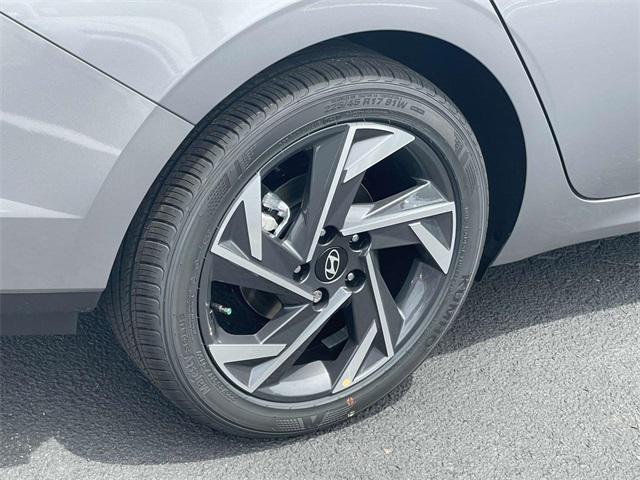 new 2025 Hyundai Elantra car, priced at $25,070
