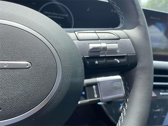 new 2025 Hyundai Sonata Hybrid car, priced at $40,110