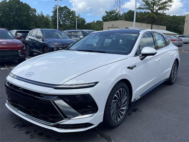 new 2025 Hyundai Sonata Hybrid car, priced at $40,110