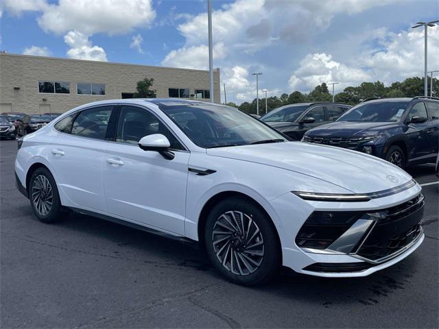 new 2025 Hyundai Sonata Hybrid car, priced at $40,110