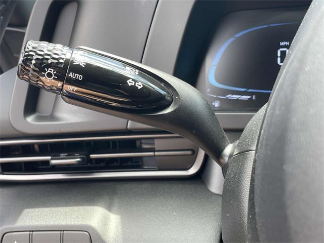 new 2025 Hyundai Elantra car, priced at $25,105