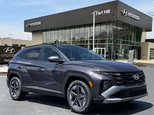 new 2025 Hyundai TUCSON Hybrid car, priced at $38,300