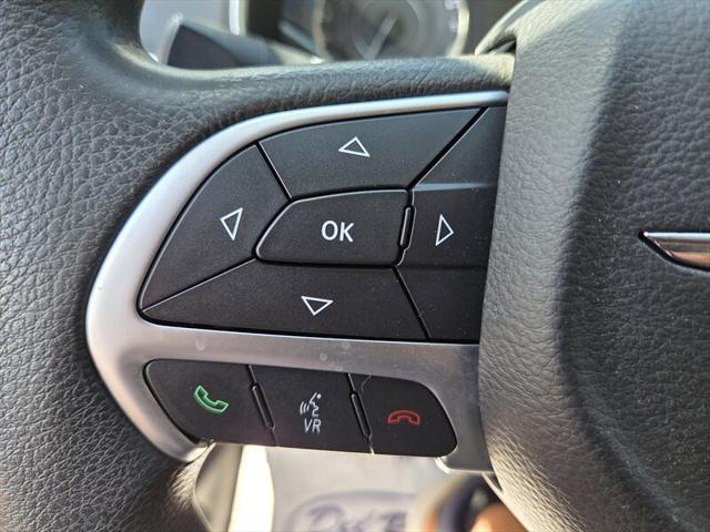 used 2016 Chrysler 200 car, priced at $10,995