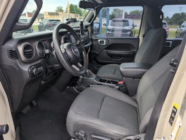 used 2020 Jeep Gladiator car, priced at $30,995