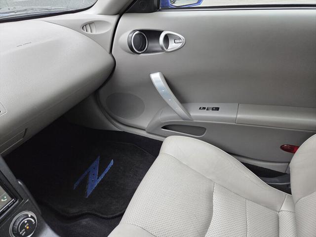 used 2005 Nissan 350Z car, priced at $9,995