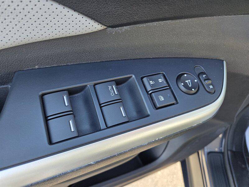 used 2015 Honda CR-V car, priced at $16,995