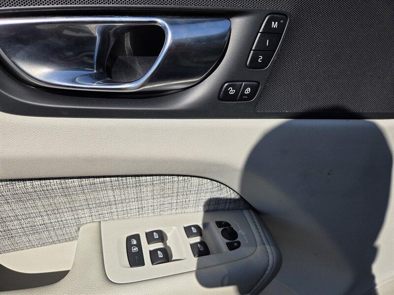 used 2022 Volvo XC60 car, priced at $27,500